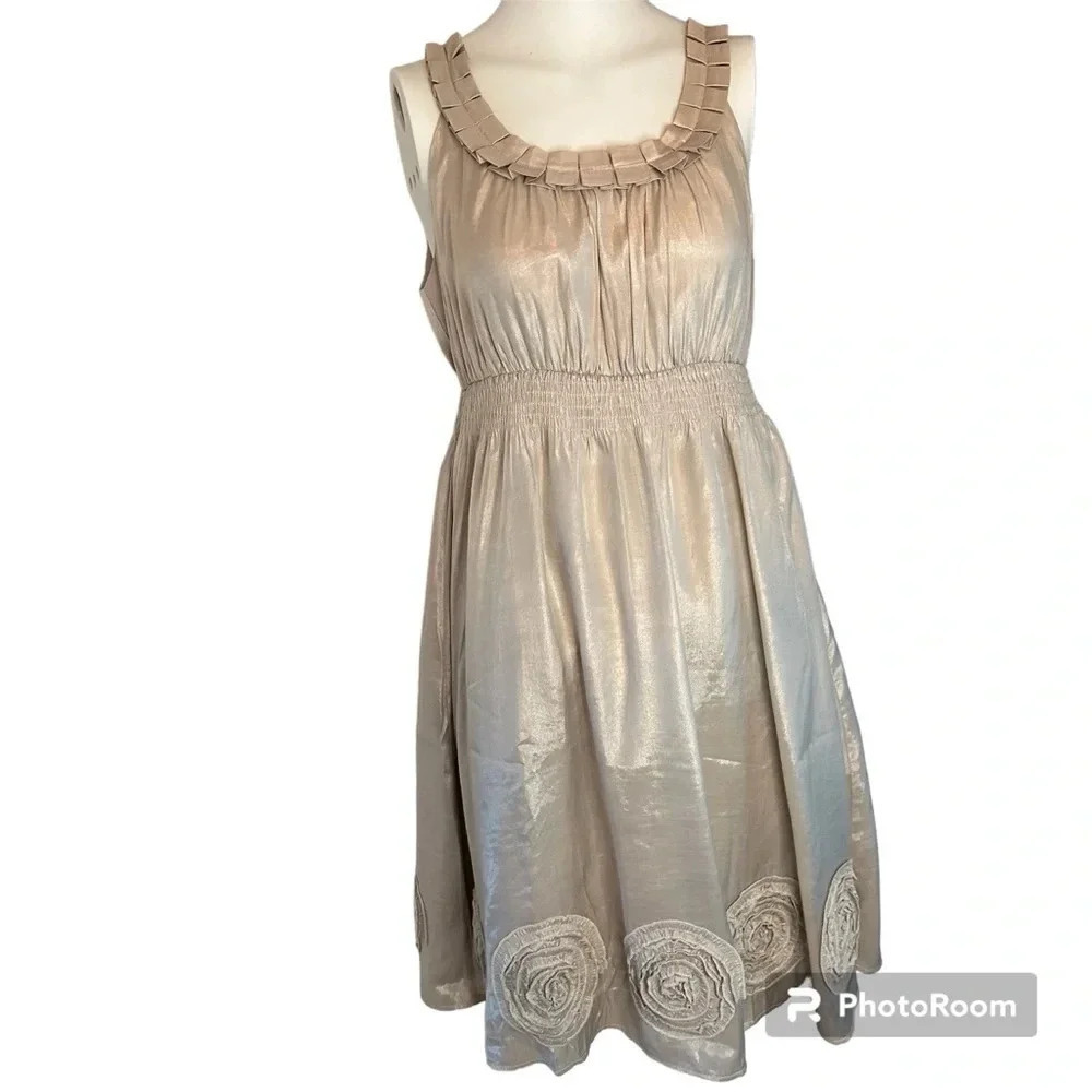 Truworths A Line Mini Silver Sleeveless Cocktail Dress w/ Rosette Detail Size 0